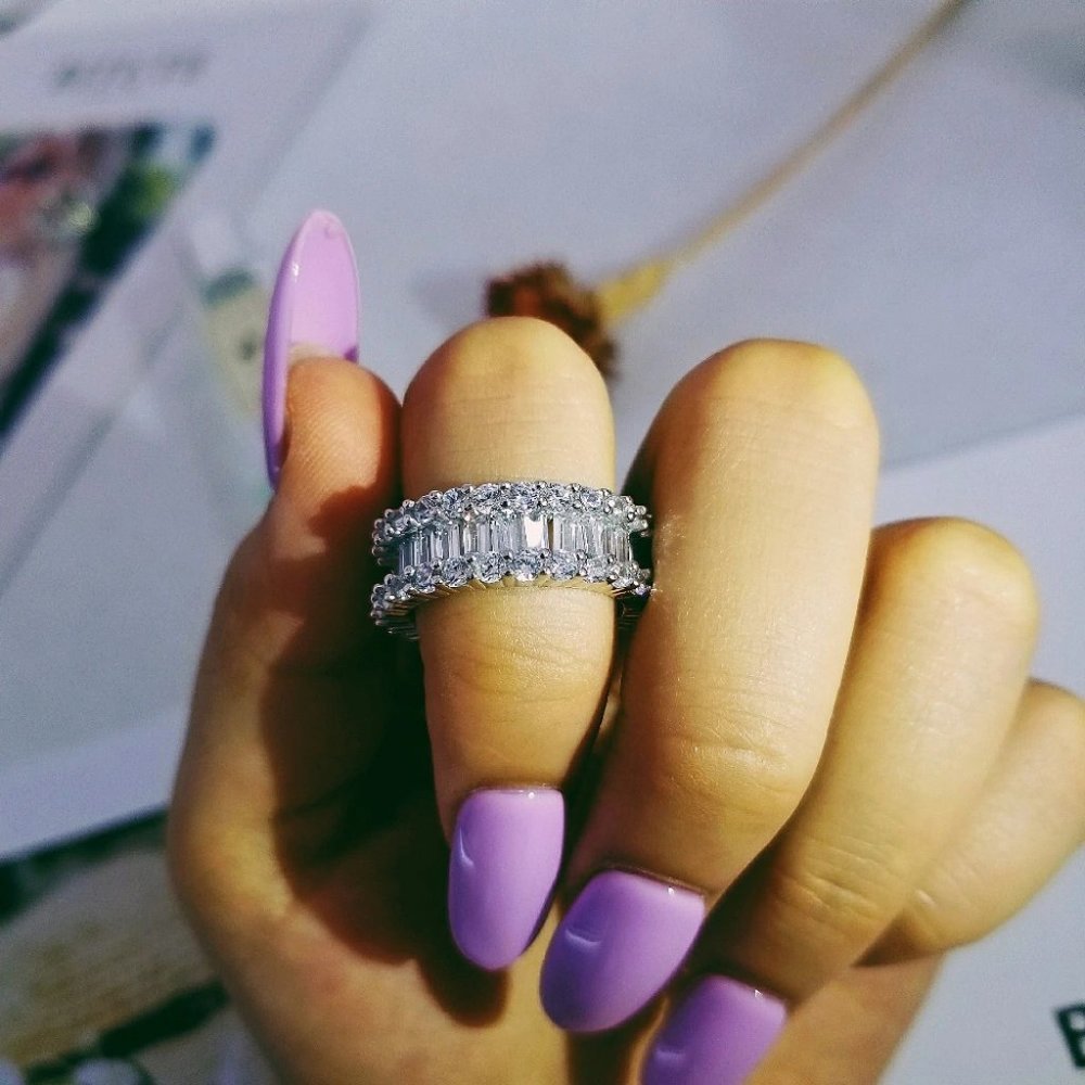 *NEW 18K Gold Baguette&Round Diamond Eternity Ring - Picture 3 of 7